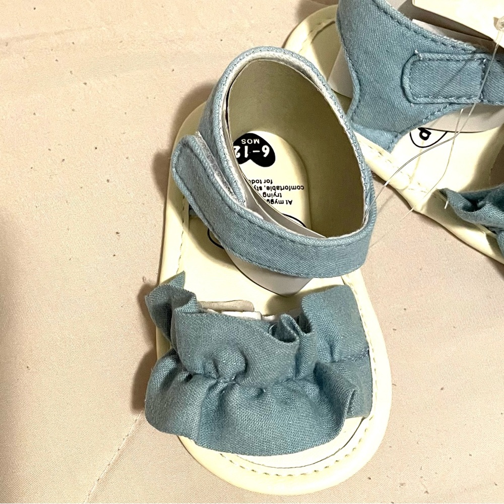 6-12M Sandals - Picture 3 of 6